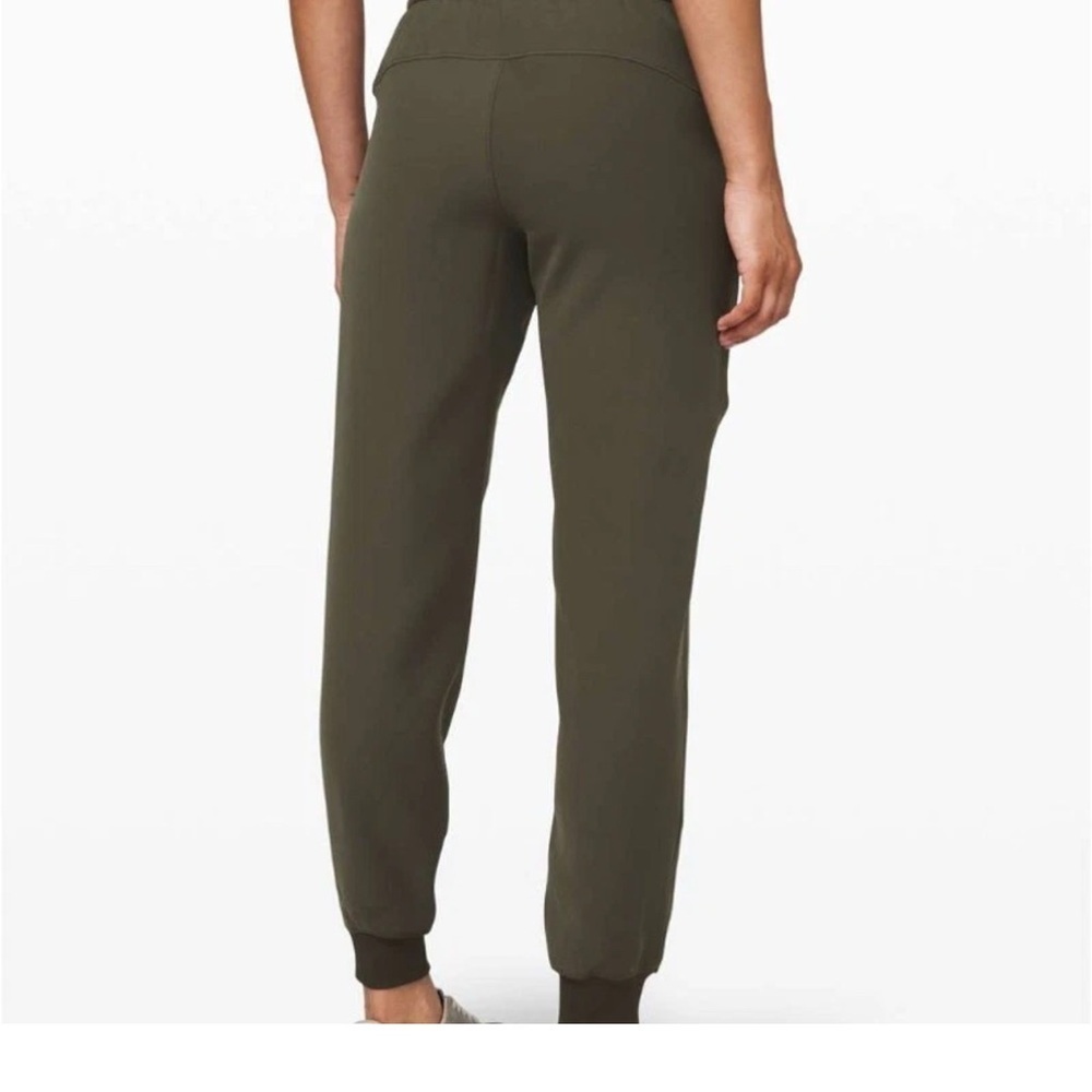 Lululemon On The Fly Joggers Dark Olive Green Pants Women’s Size 4 - Picture 2 of 8